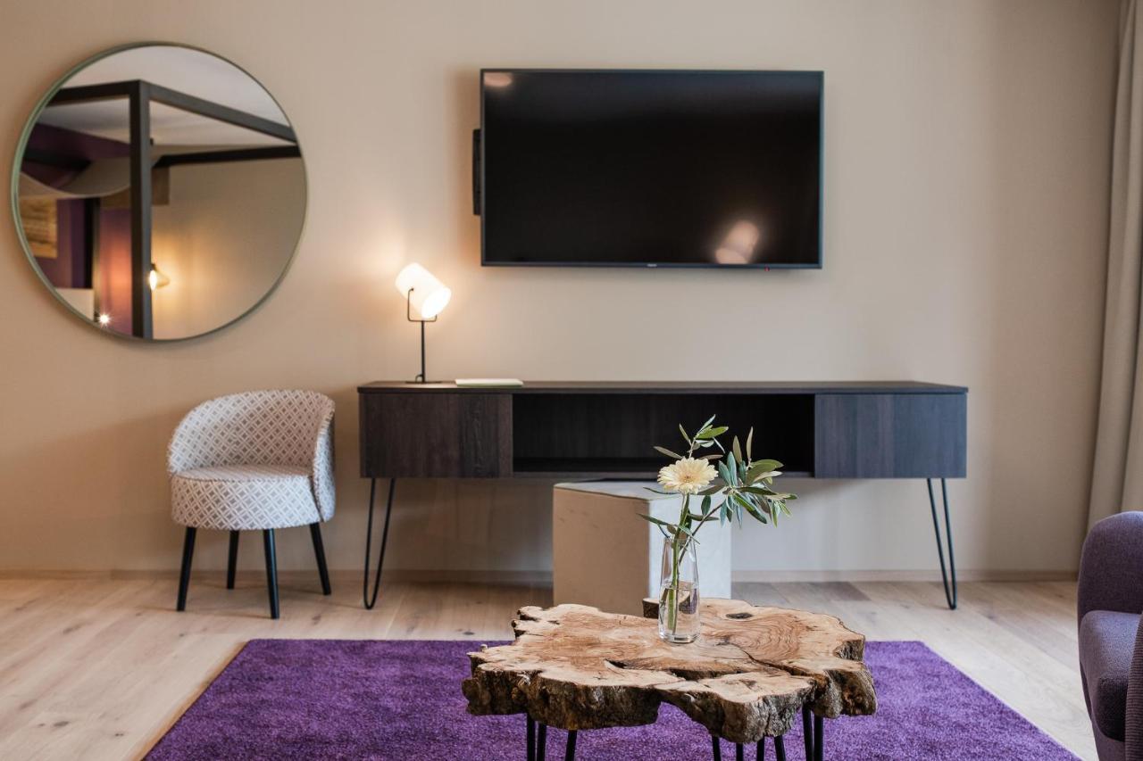Oliven- & Genusshotel Hirzer Schenna Ngoại thất bức ảnh