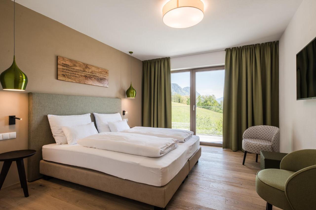 Oliven- & Genusshotel Hirzer Schenna Ngoại thất bức ảnh