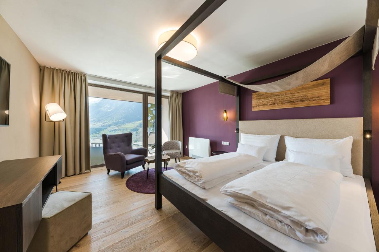 Oliven- & Genusshotel Hirzer Schenna Ngoại thất bức ảnh