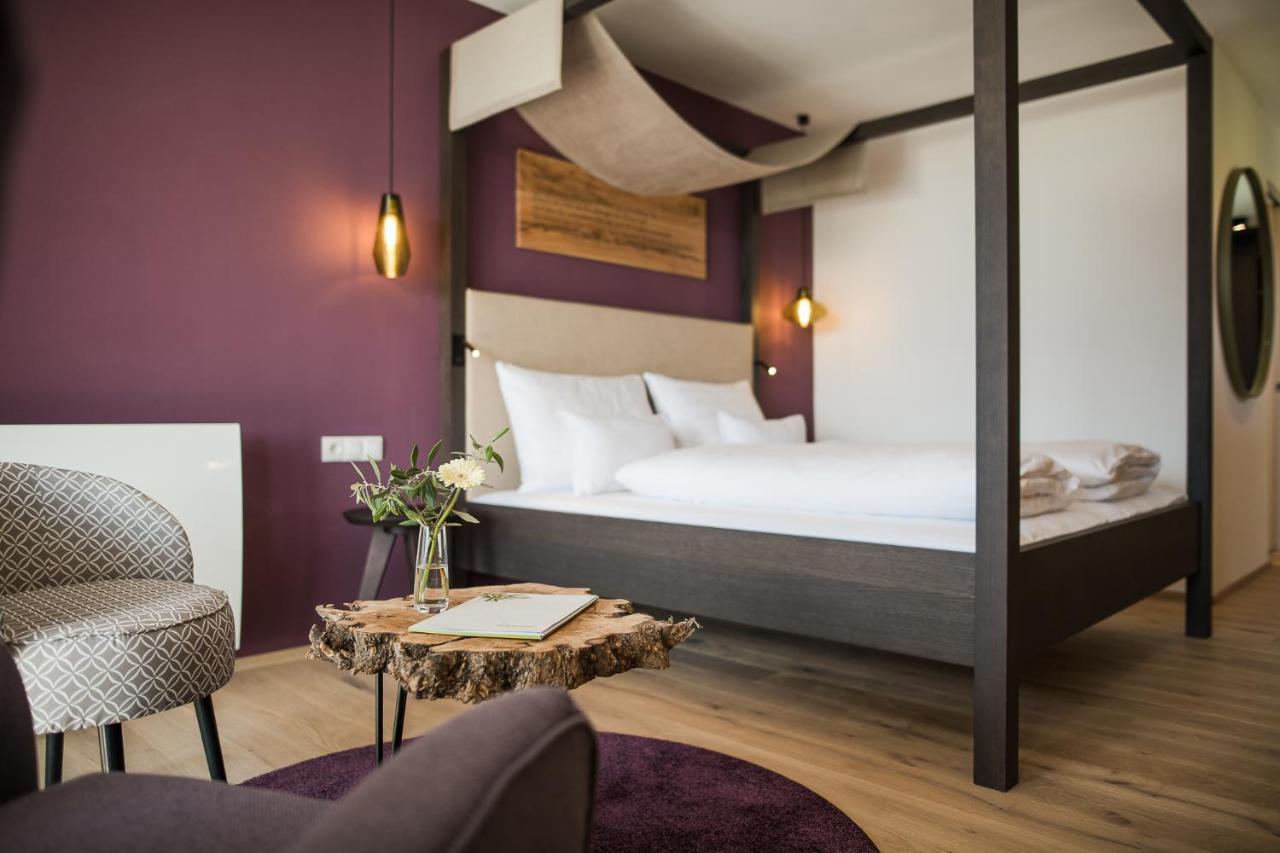 Oliven- & Genusshotel Hirzer Schenna Ngoại thất bức ảnh