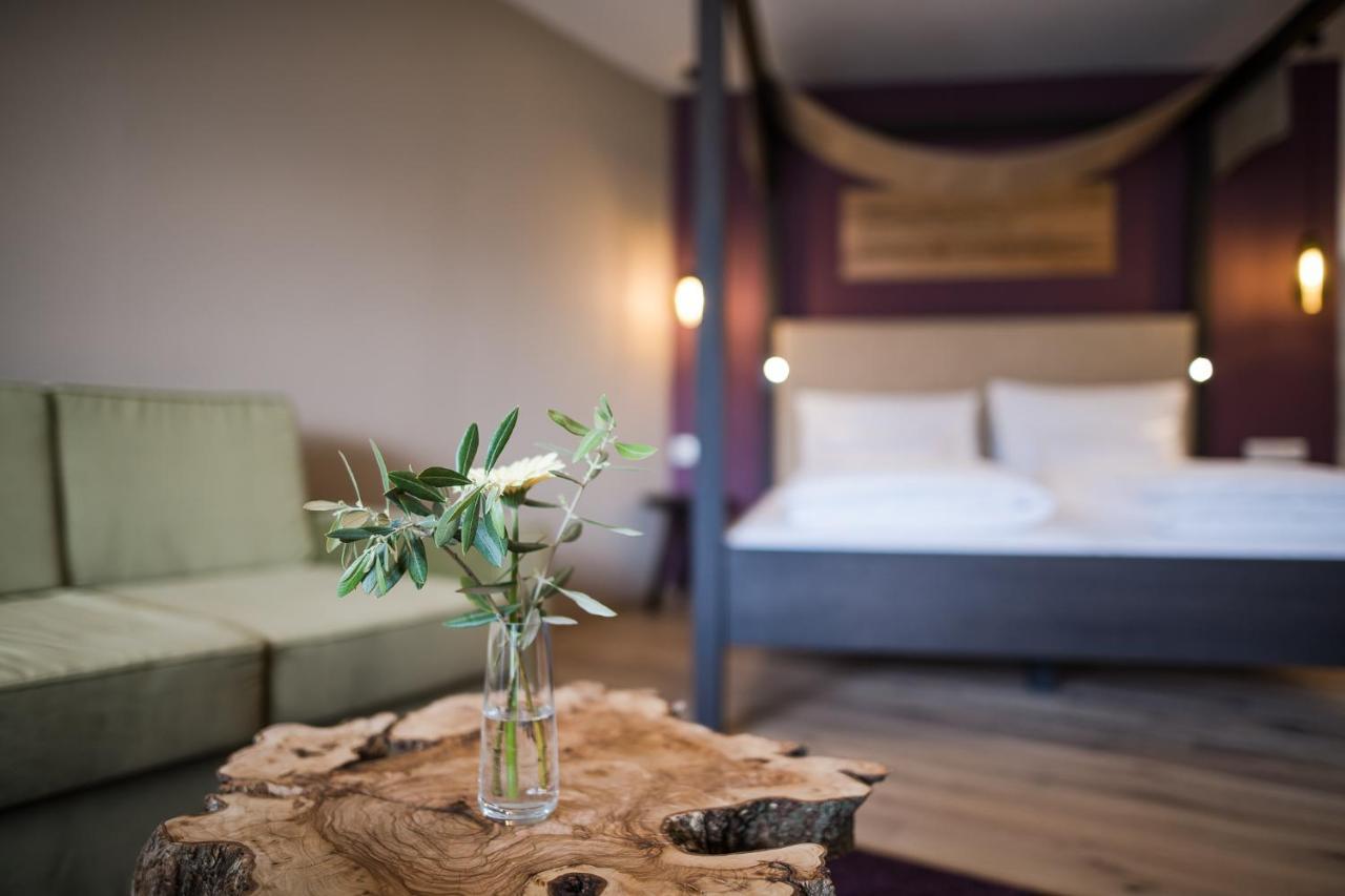Oliven- & Genusshotel Hirzer Schenna Ngoại thất bức ảnh