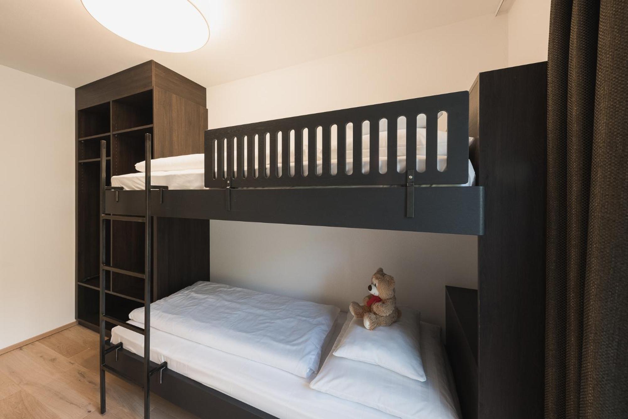 Oliven- & Genusshotel Hirzer Schenna Phòng bức ảnh