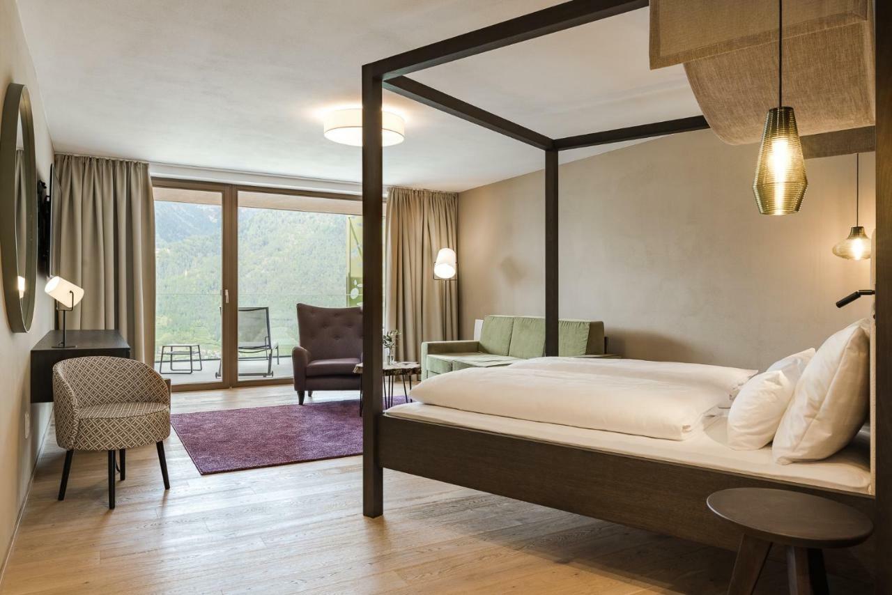 Oliven- & Genusshotel Hirzer Schenna Ngoại thất bức ảnh