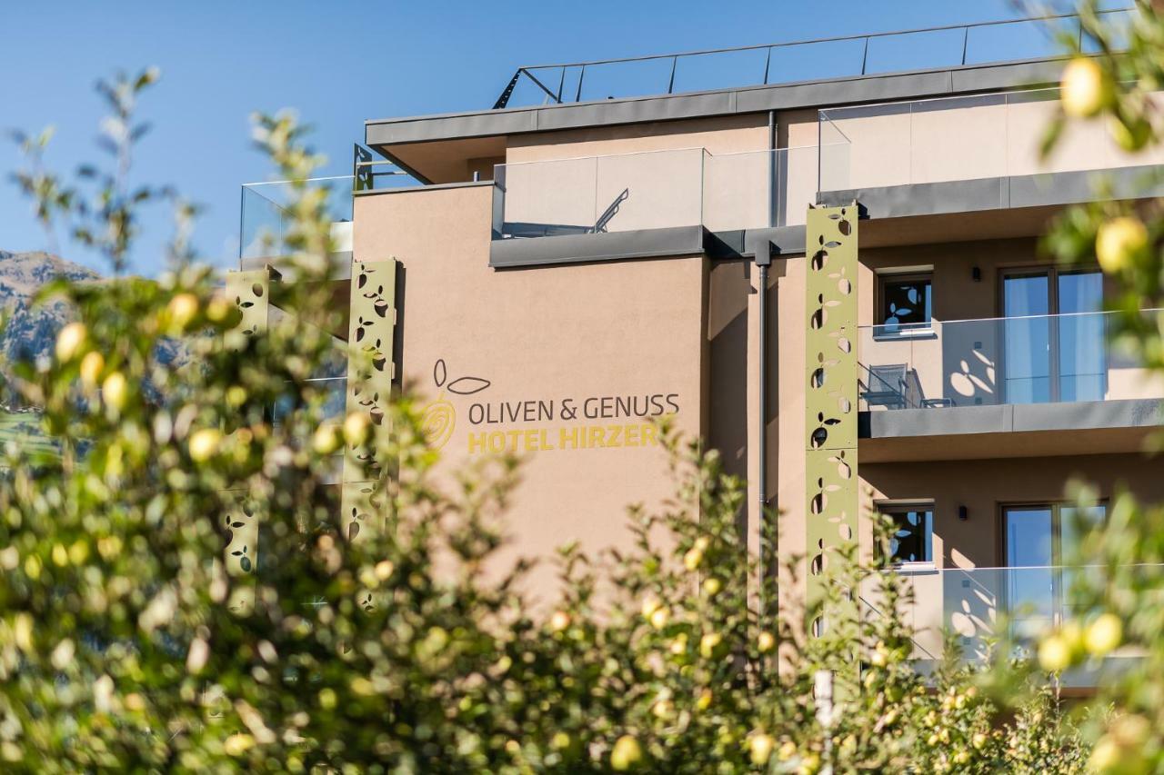Oliven- & Genusshotel Hirzer Schenna Ngoại thất bức ảnh
